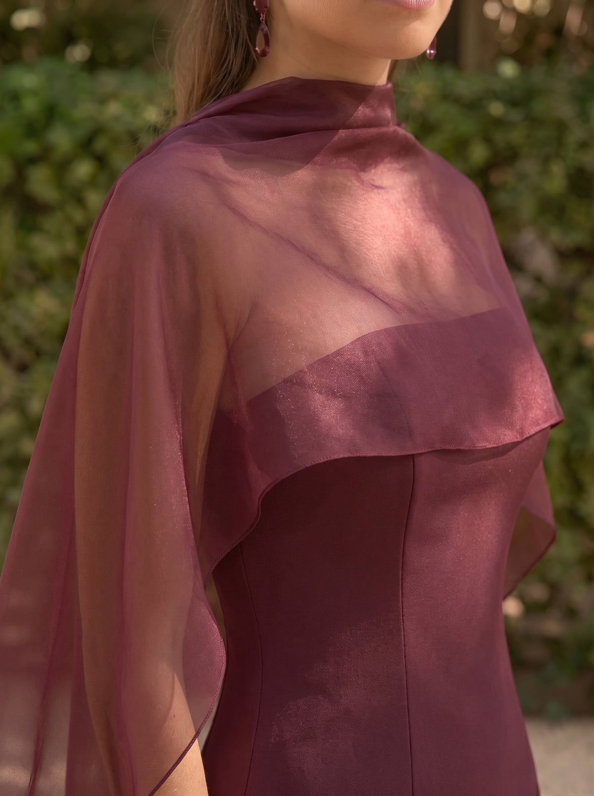 Nerea™ - Chal de Organza Burdeos