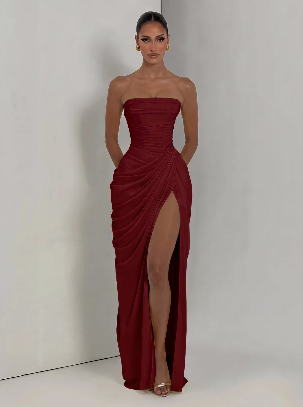 Cyra™ - Vestido Largo de Chifón Terracota