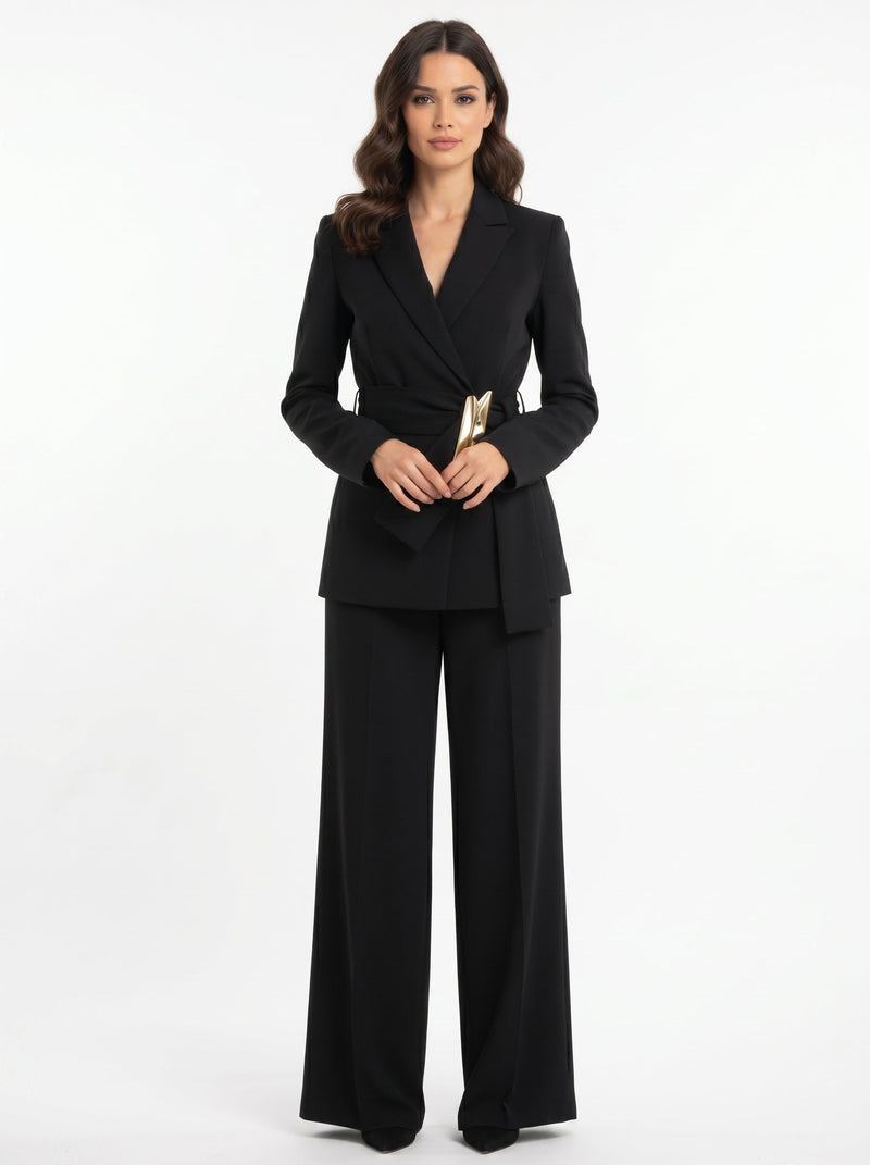Dalila™ - Traje Sastre con Cinturón Joya