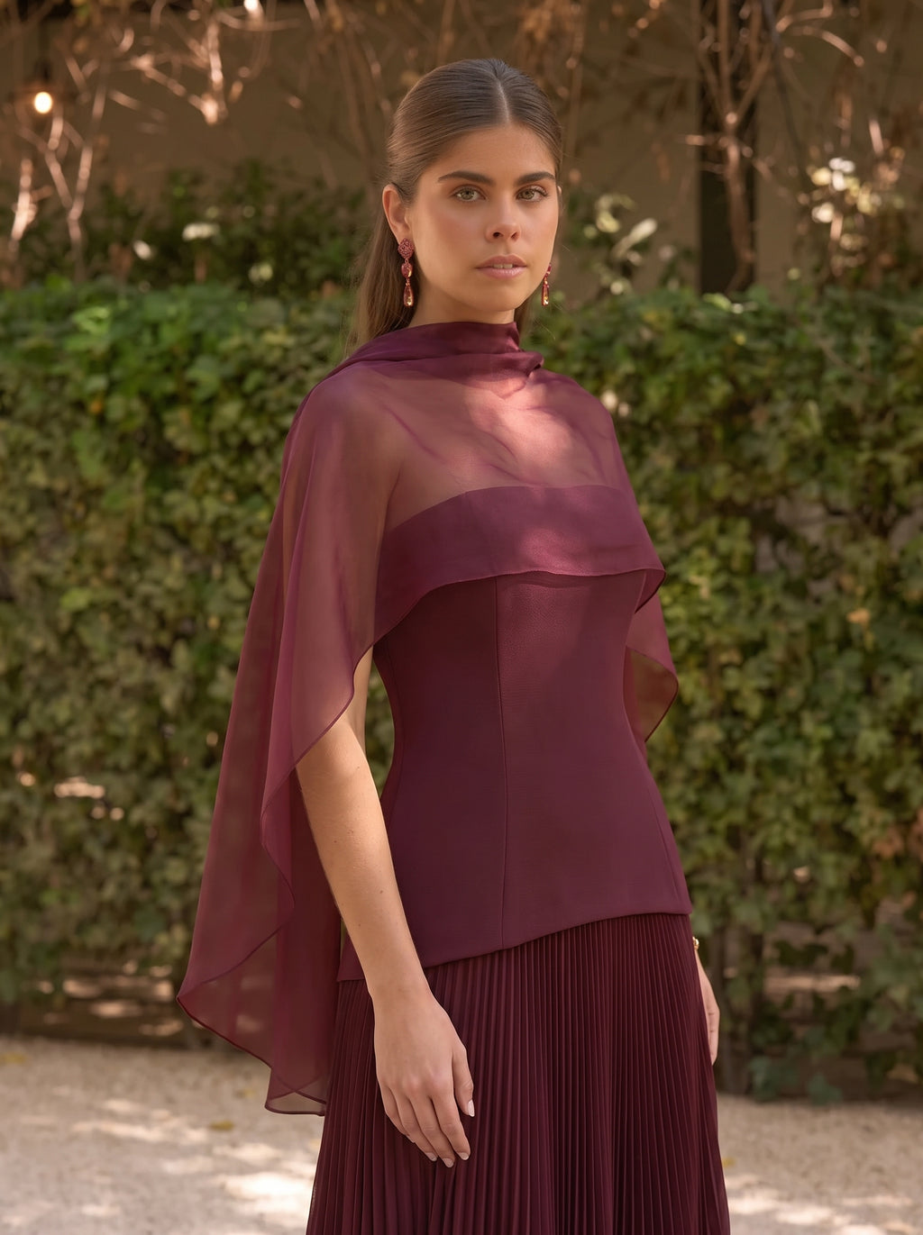 Nerea™ - Chal de Organza Burdeos