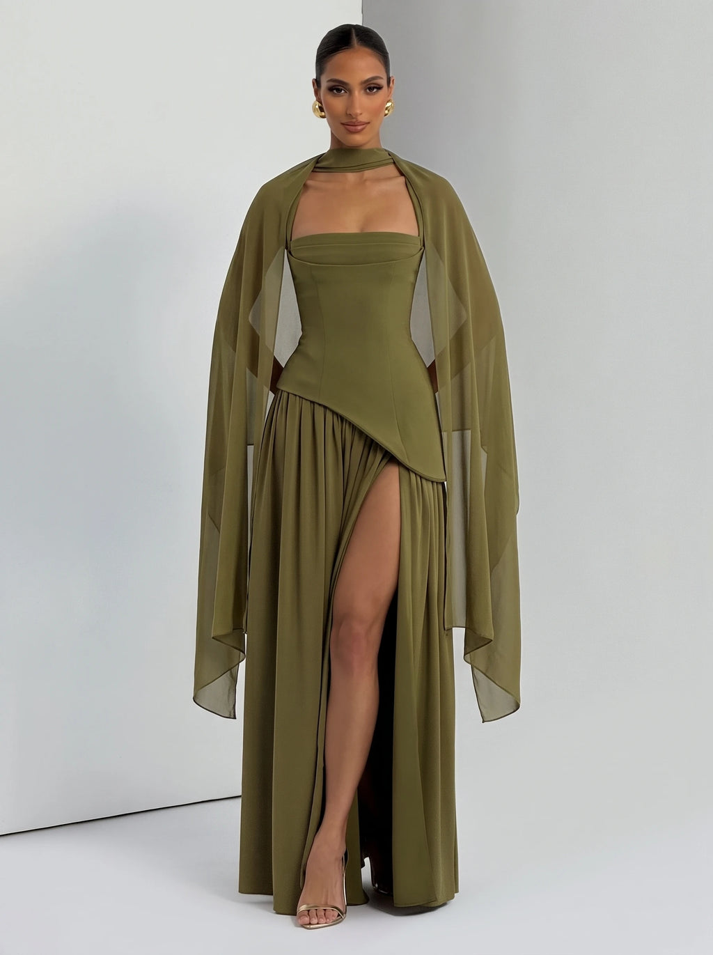 Aina™ - Estola de Chifón oliva, cuerpo entero con el vestido a juego