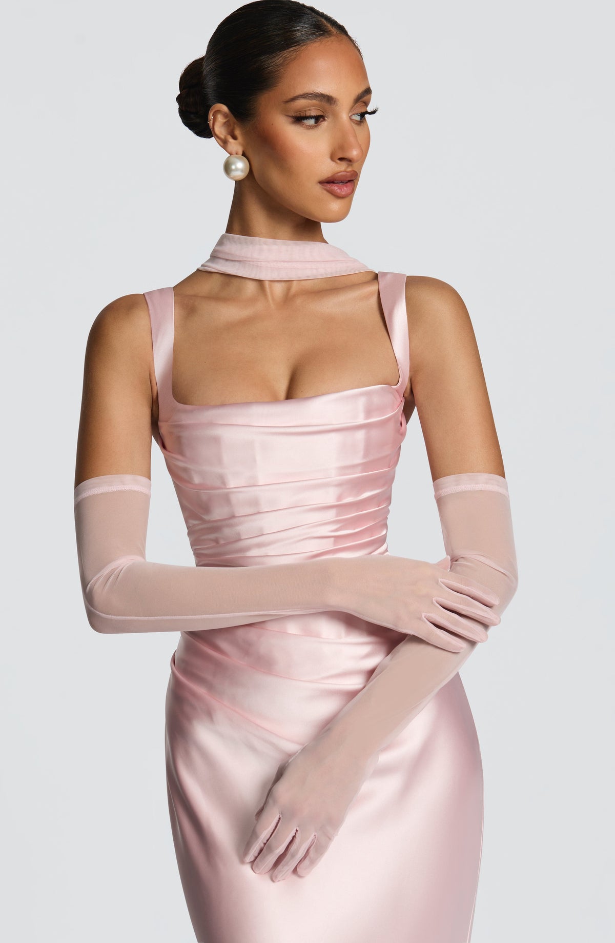 Carlota™ - Vestido Largo de Satén Rosa
