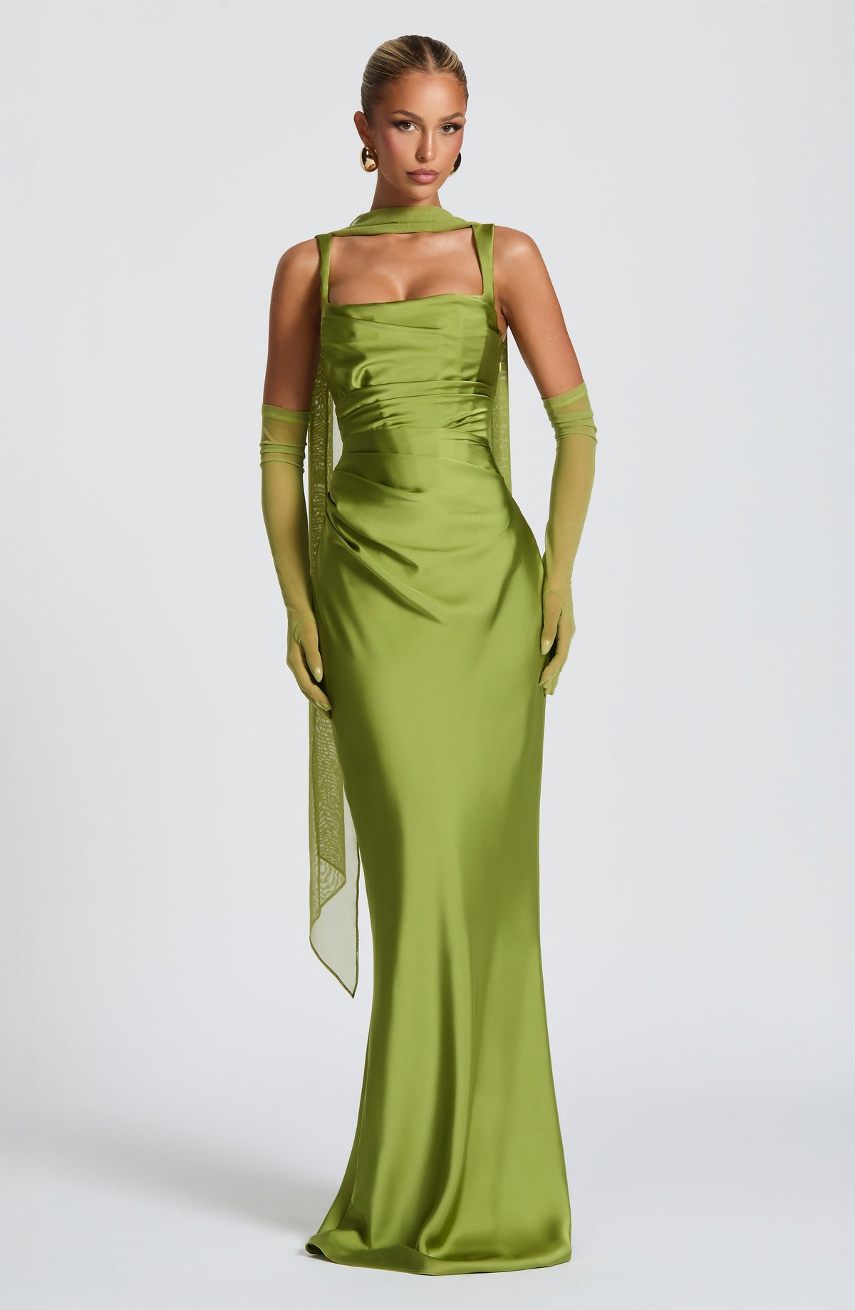 Carlota™ - Vestido Largo de Satén Oliva