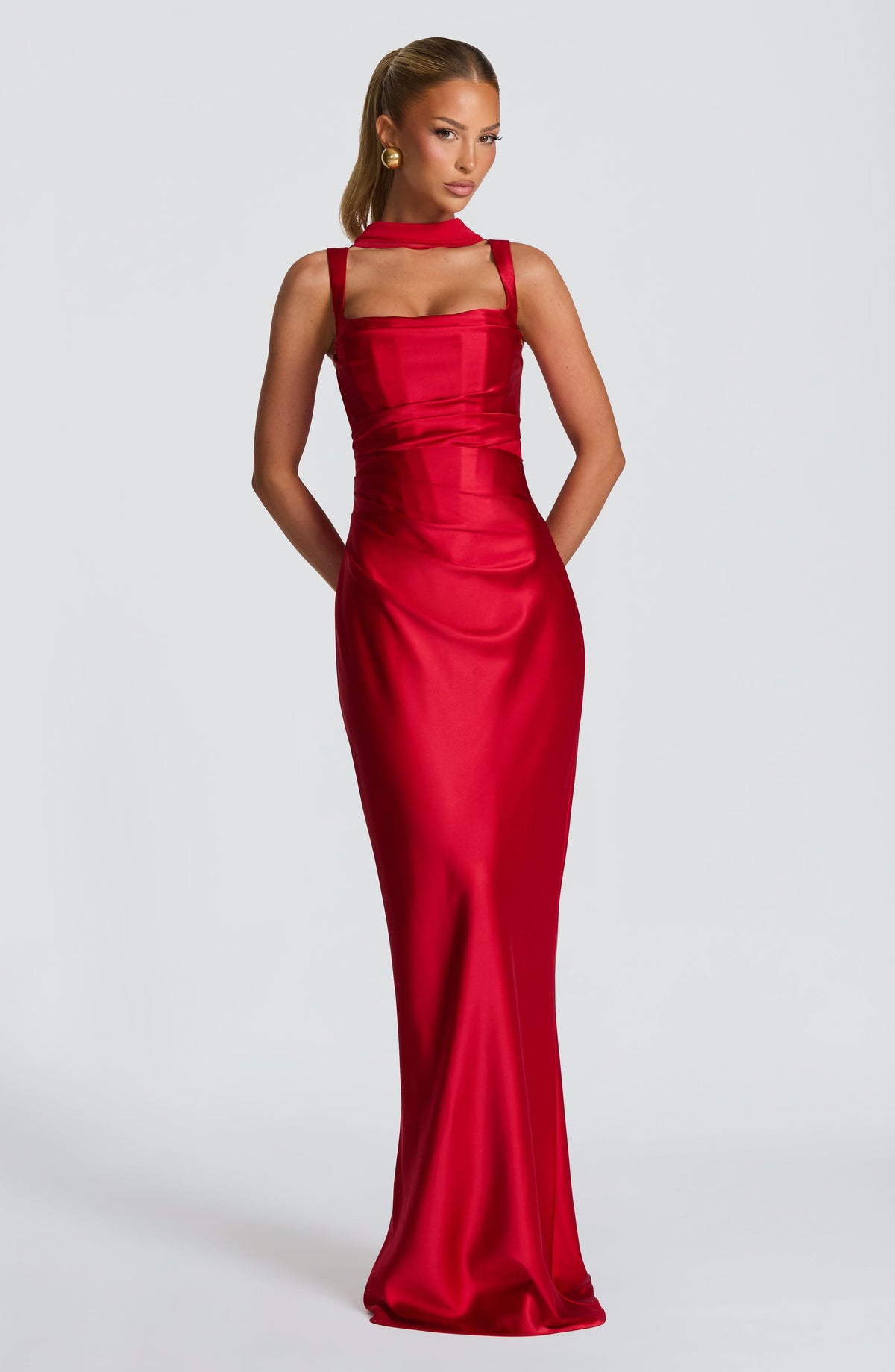Carlota™ - Vestido Largo de Satén Rojo