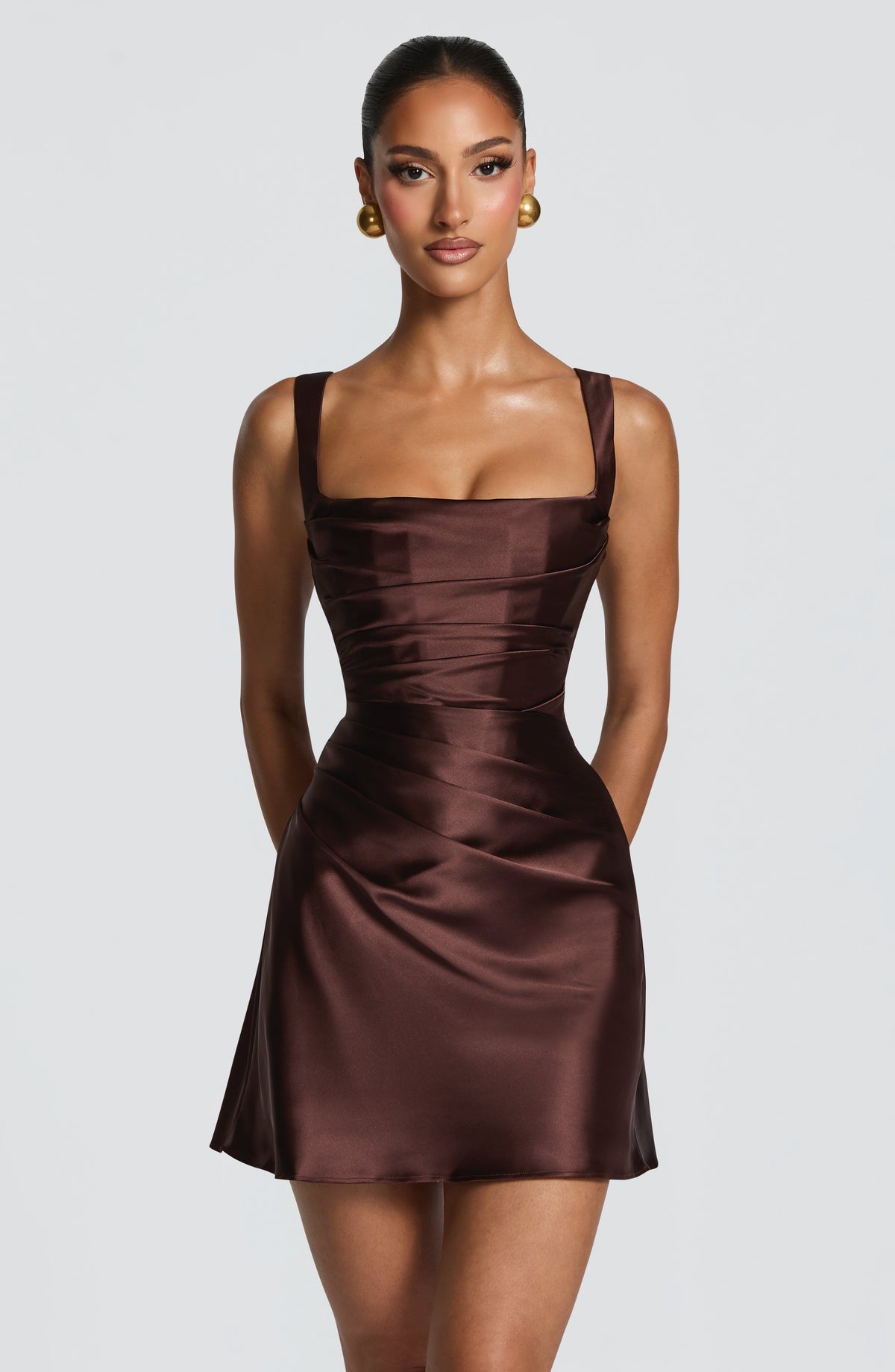 Carlota™ - Vestido Corto de Satén Ciruela