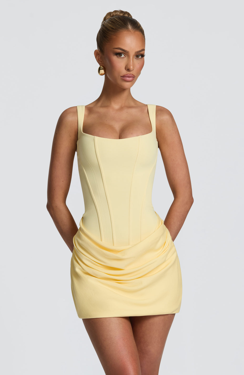 Cornelia™ - Vestido Corto con Corsé Limón