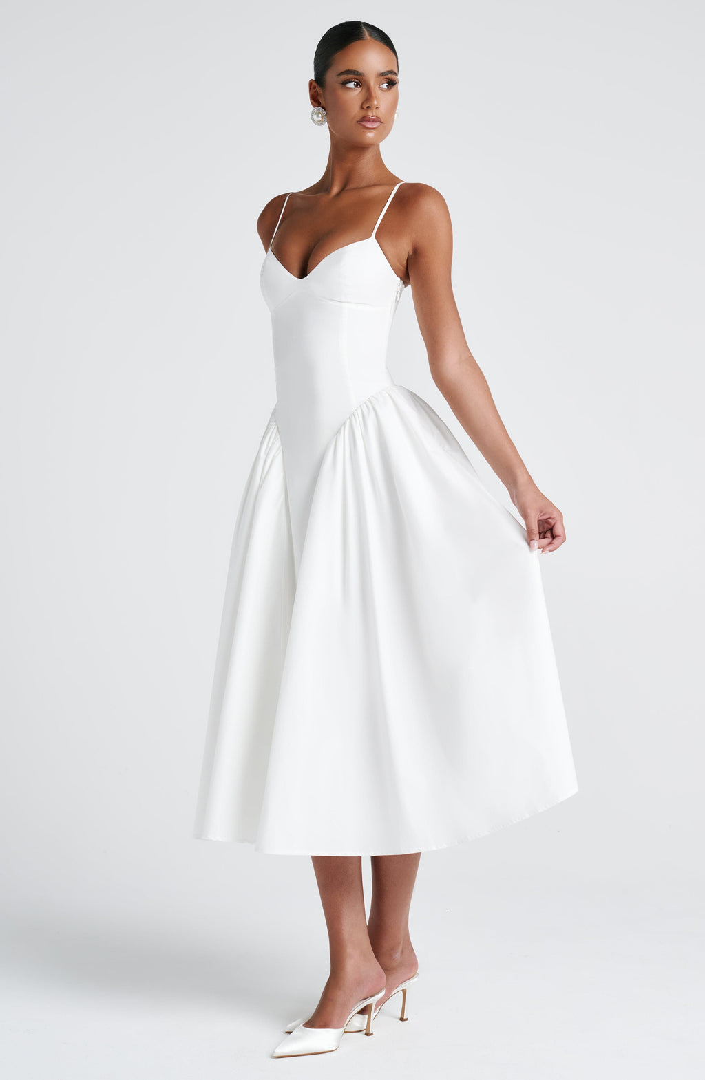 Emma™ - Vestido Midi con Godets Marfil