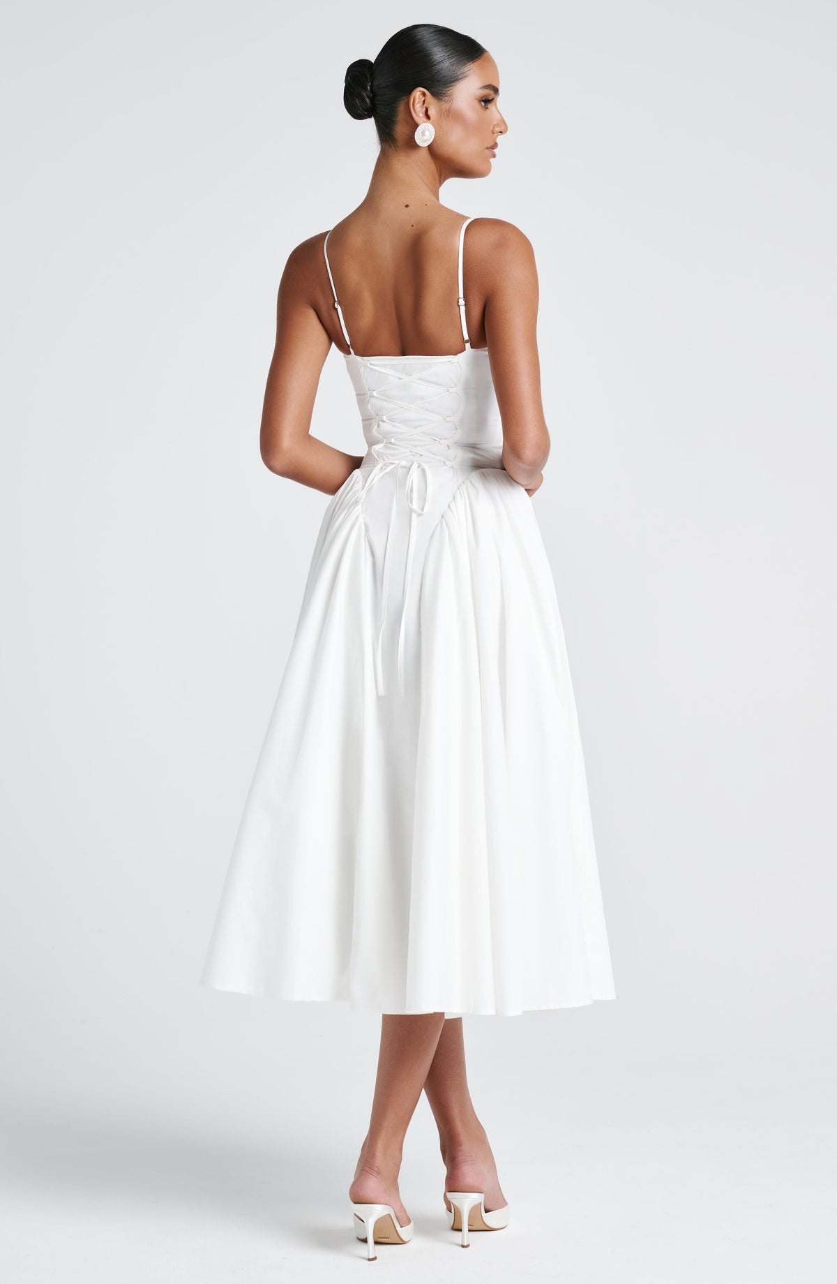 Emma™ - Vestido Midi con Godets Marfil