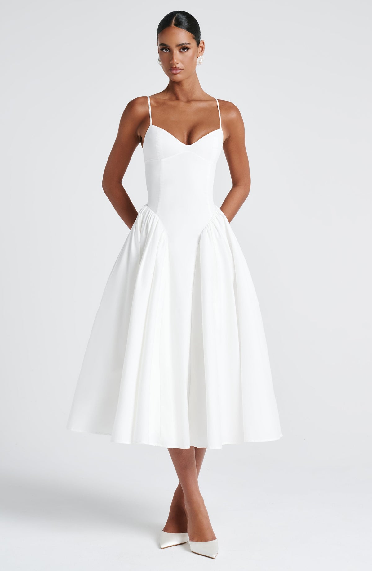 Emma™ - Vestido Midi con Godets Marfil