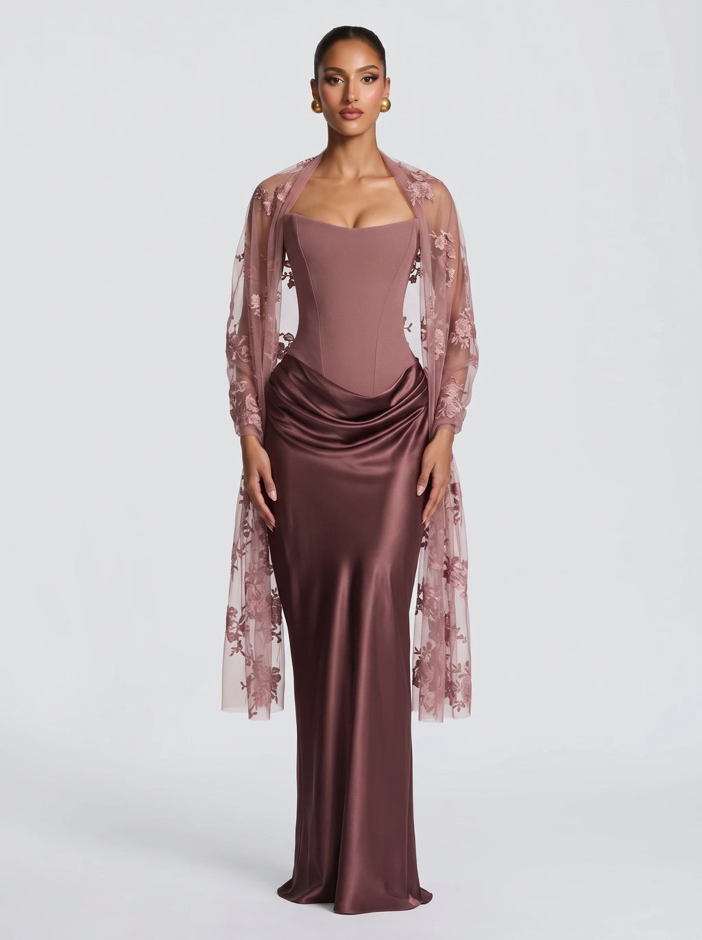 Jana™ - Estola de Tul Bordado rosa, cuerpo entero con el vestido a juego
