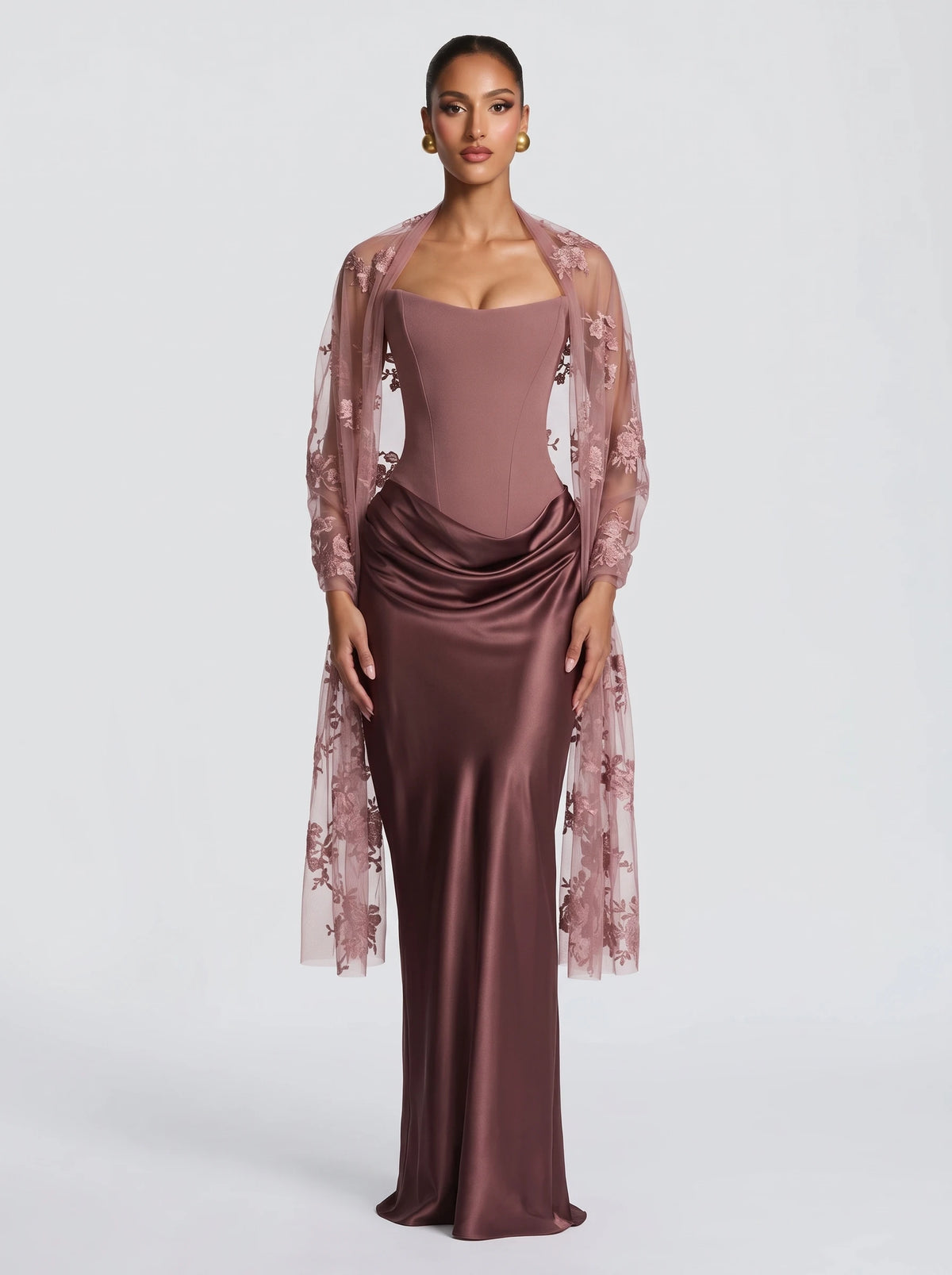 Jana™ - Estola de Tul Bordado rosa, cuerpo entero con el vestido a juego