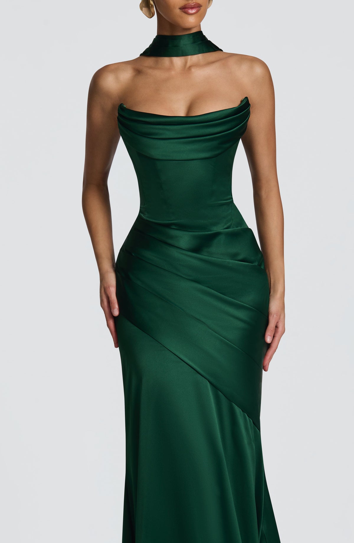 Cristina™ - Vestido Largo con Cola Esmeralda