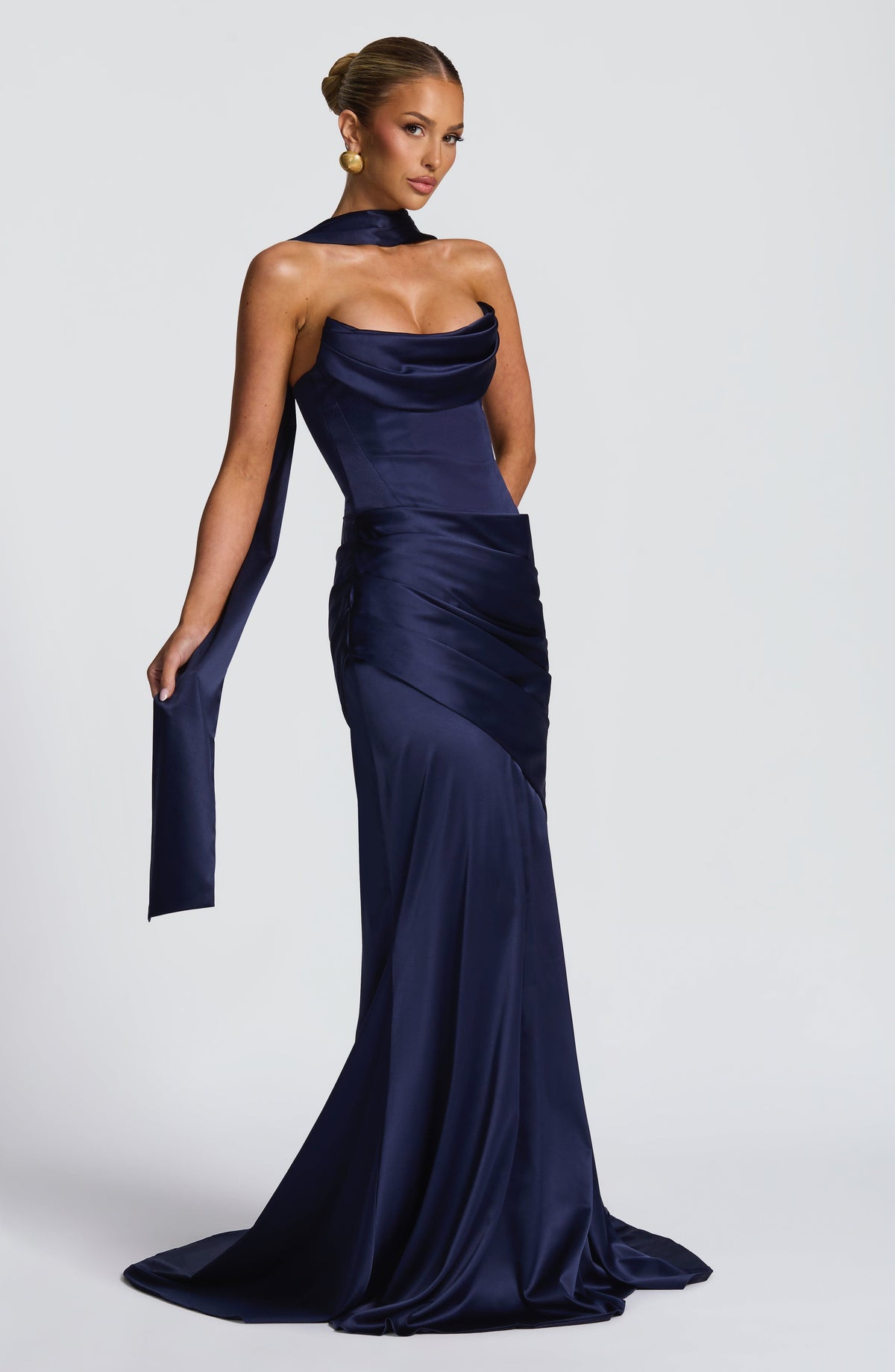 Cristina™ - Vestido Largo con Cola Azul Marino