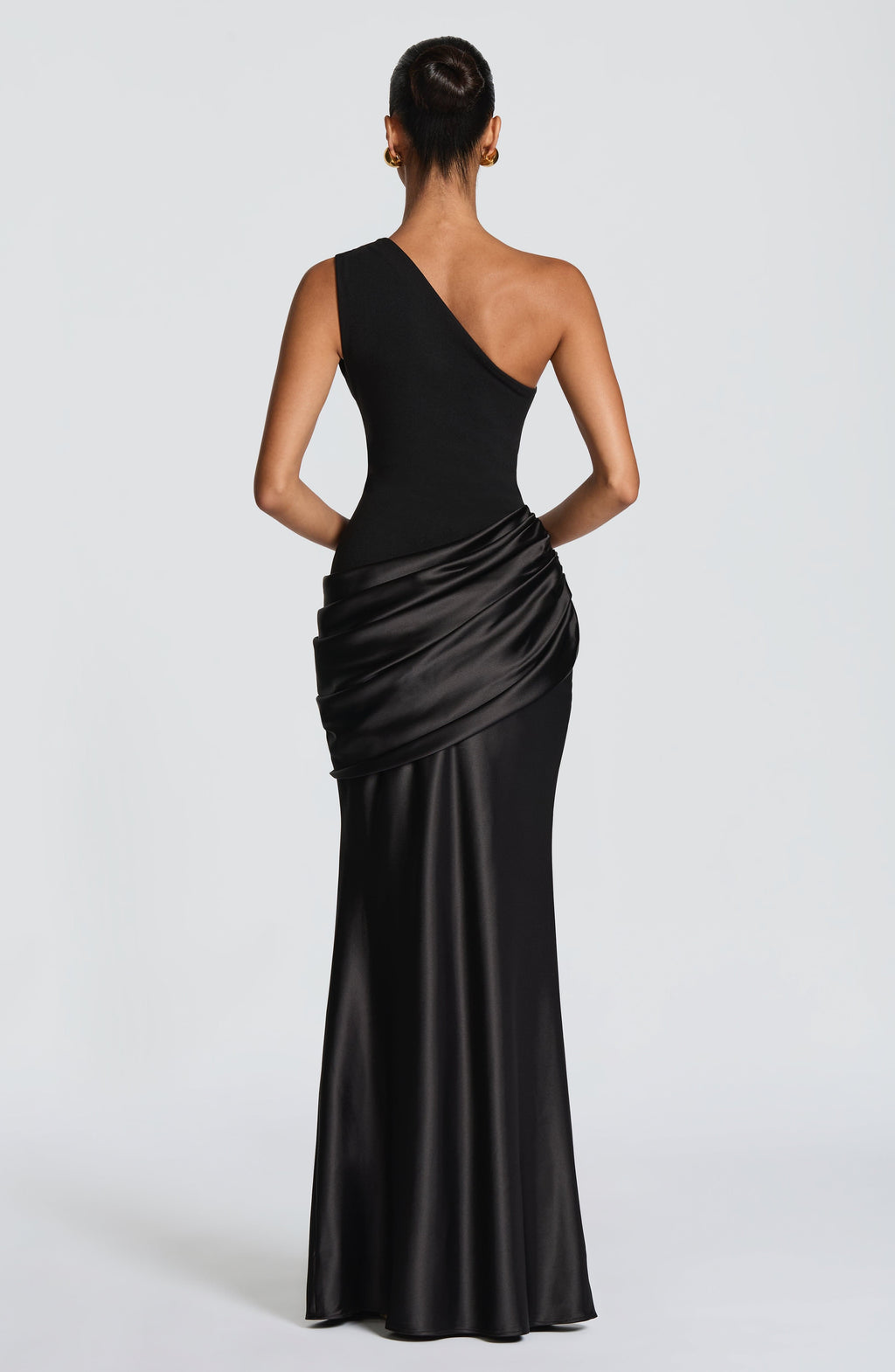 Sabina™ - Vestido Largo de Satén Negro