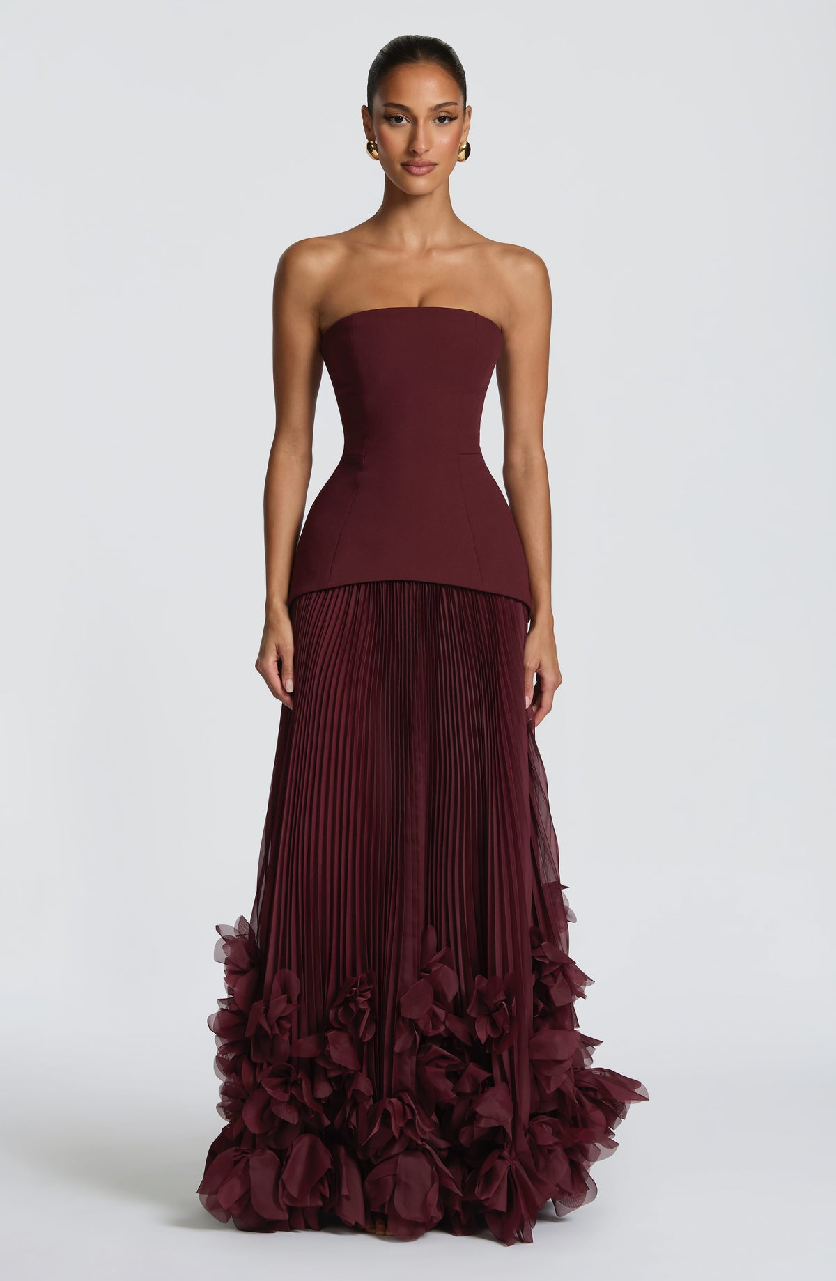 Serafina™ - Vestido Largo con Apliques Cereza