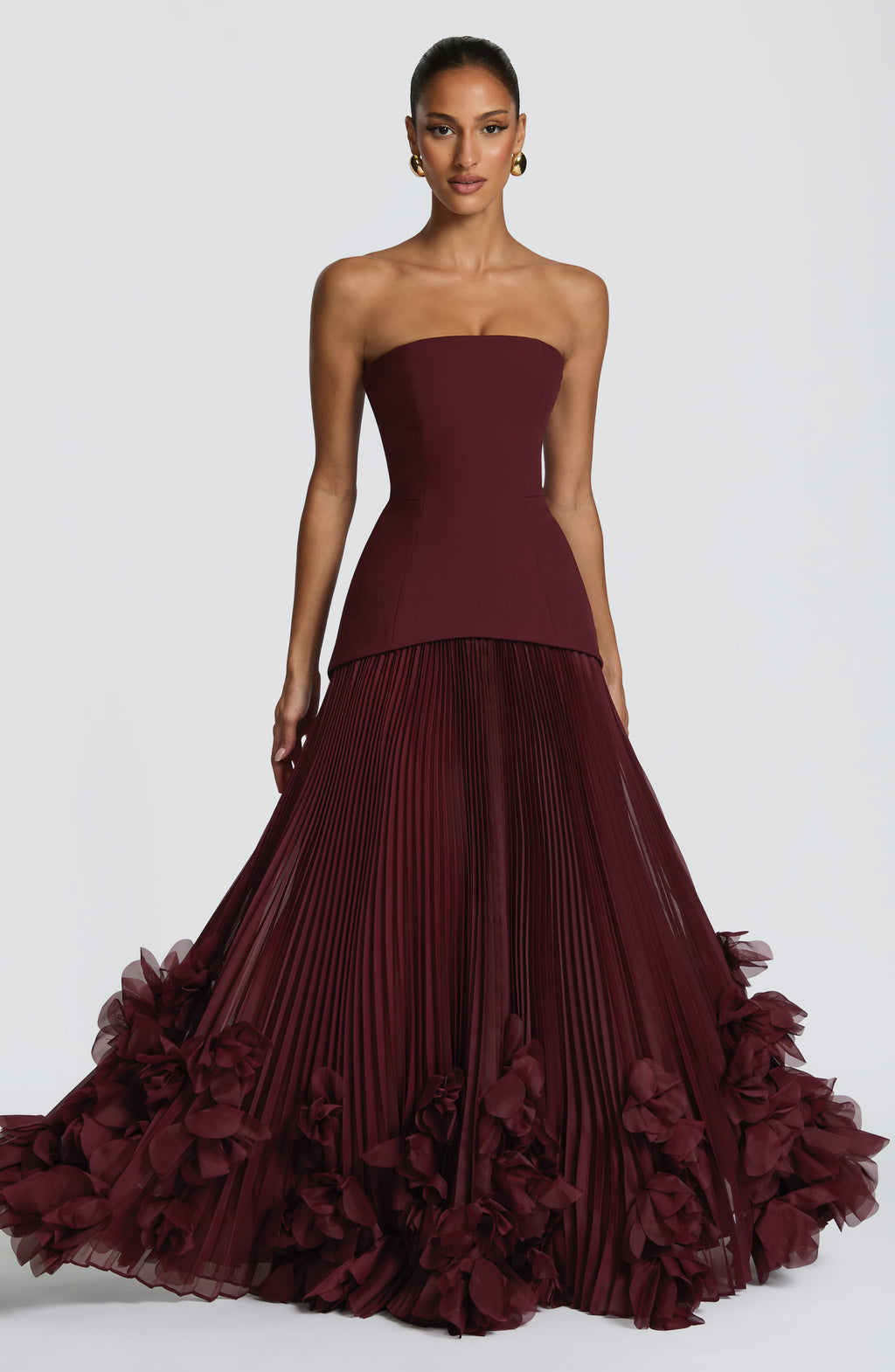 Serafina™ - Vestido Largo con Apliques Cereza