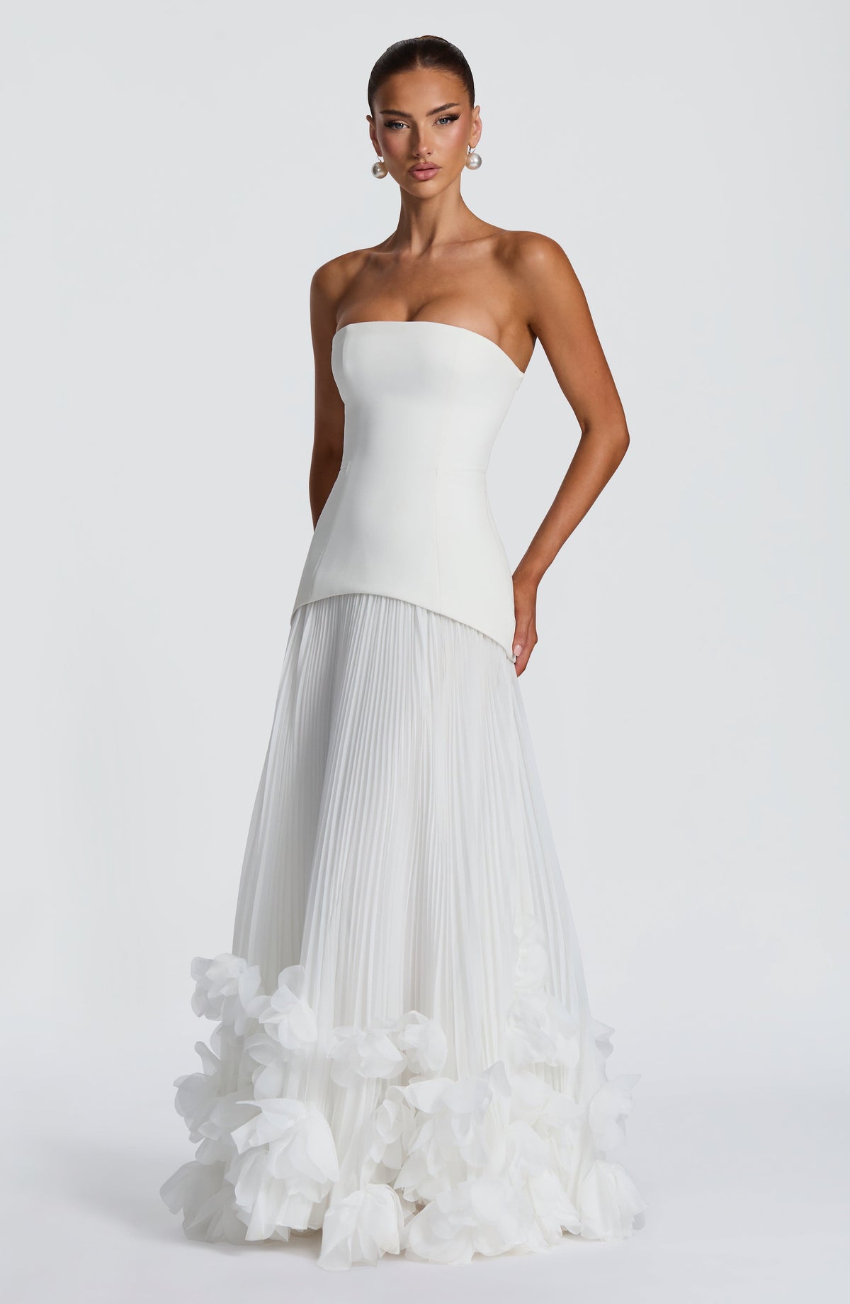 Serafina™ - Vestido Largo con Apliques Marfil