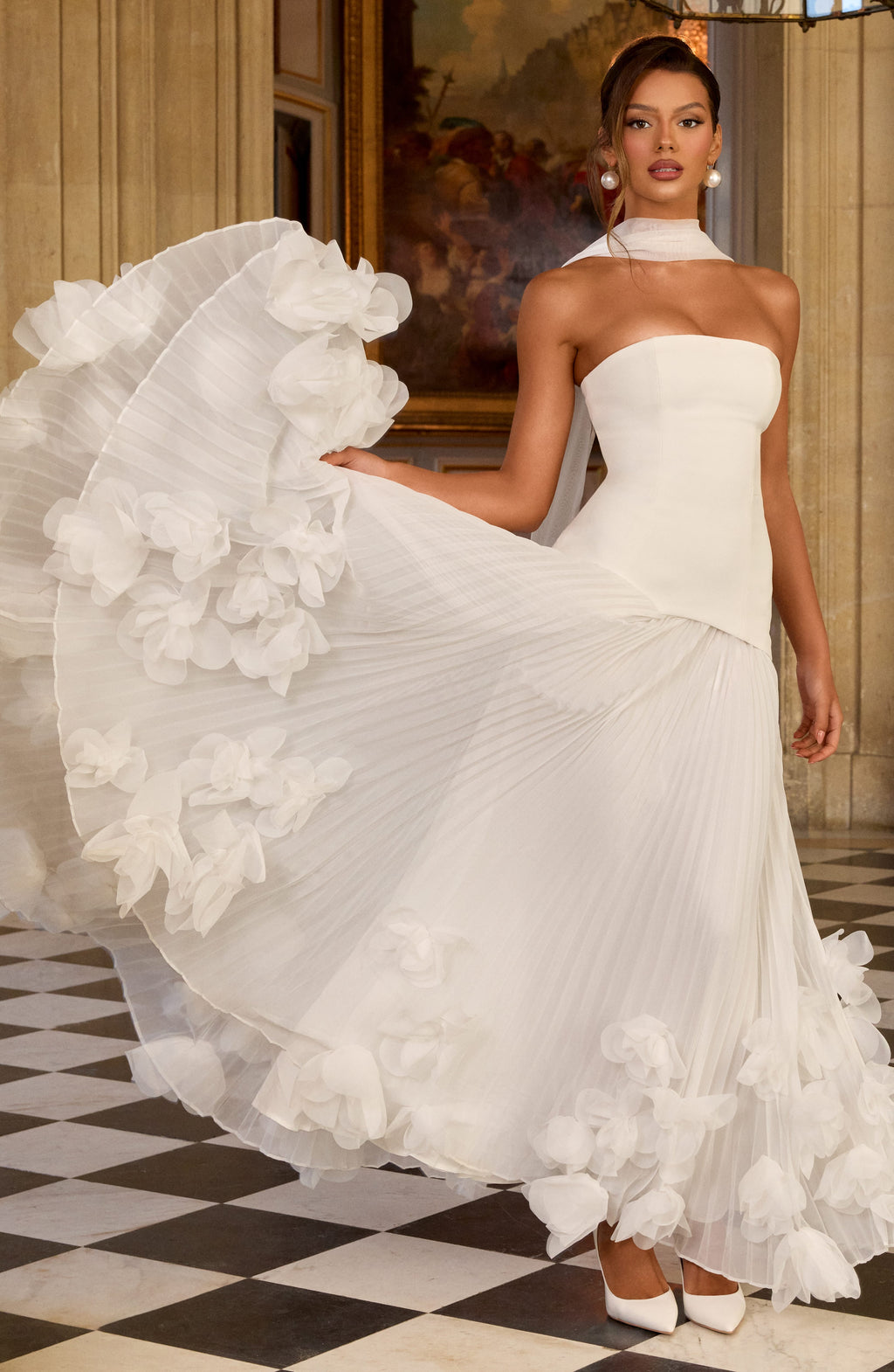 Serafina™ - Vestido Largo con Apliques Marfil