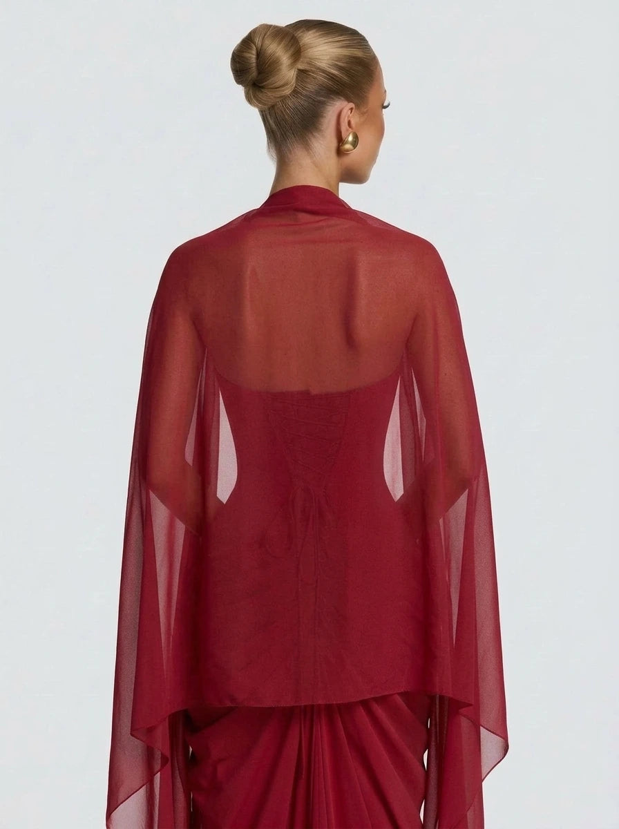 Vera™ - Estola de Chifón roja, vista de espalda