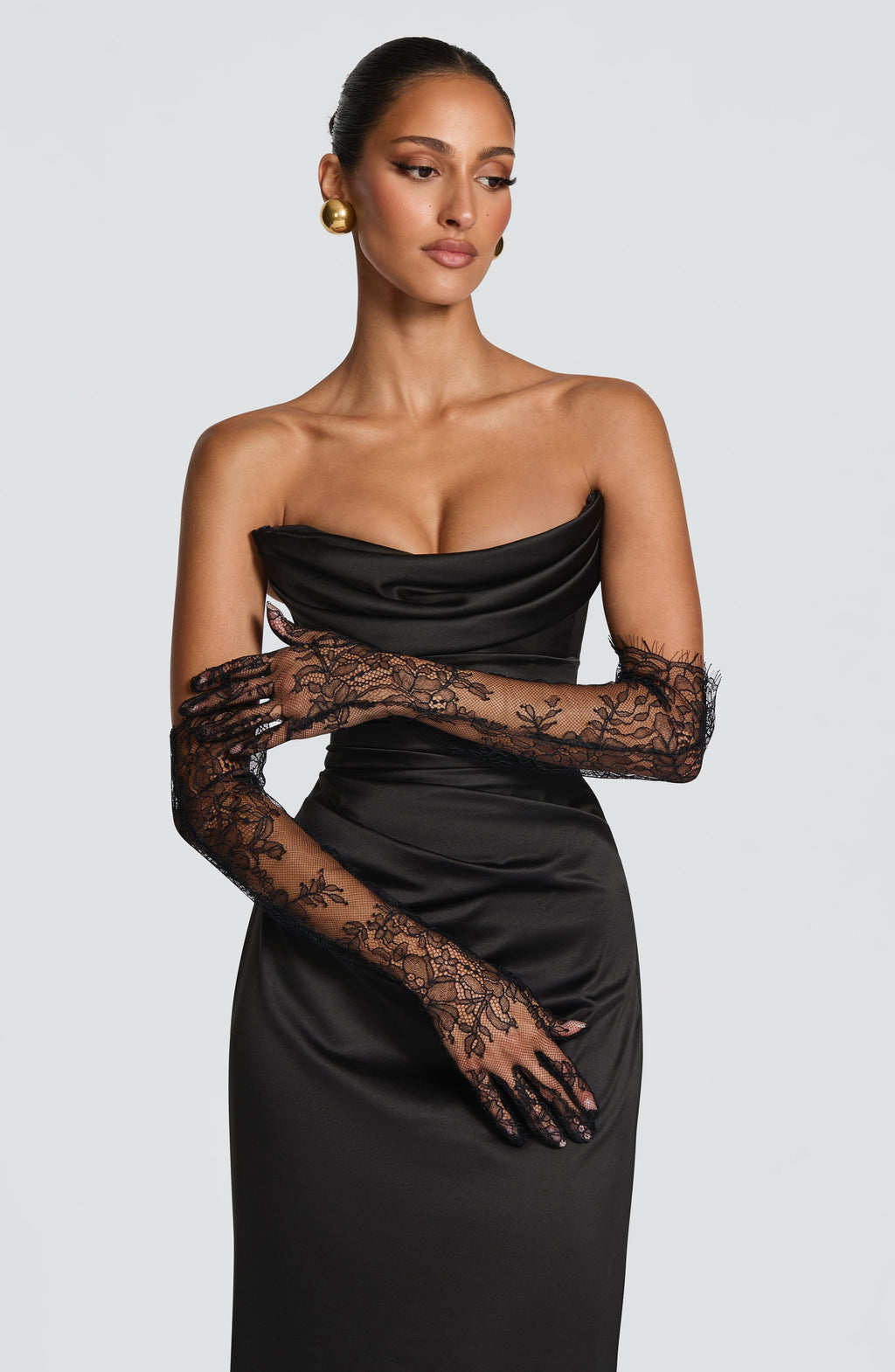 Vega™ - Vestido Largo de Satén Negro